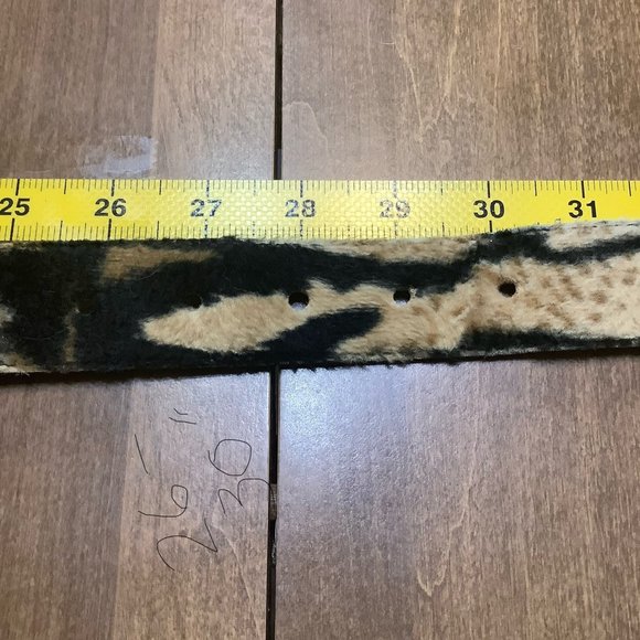 Vtg Animal Print Fuzzy Women Size Small Belt Waist 26"-30" Made in USA - Picture 3 of 5